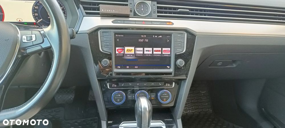 Volkswagen Passat 1.8 TSI BMT Highline DSG - 10