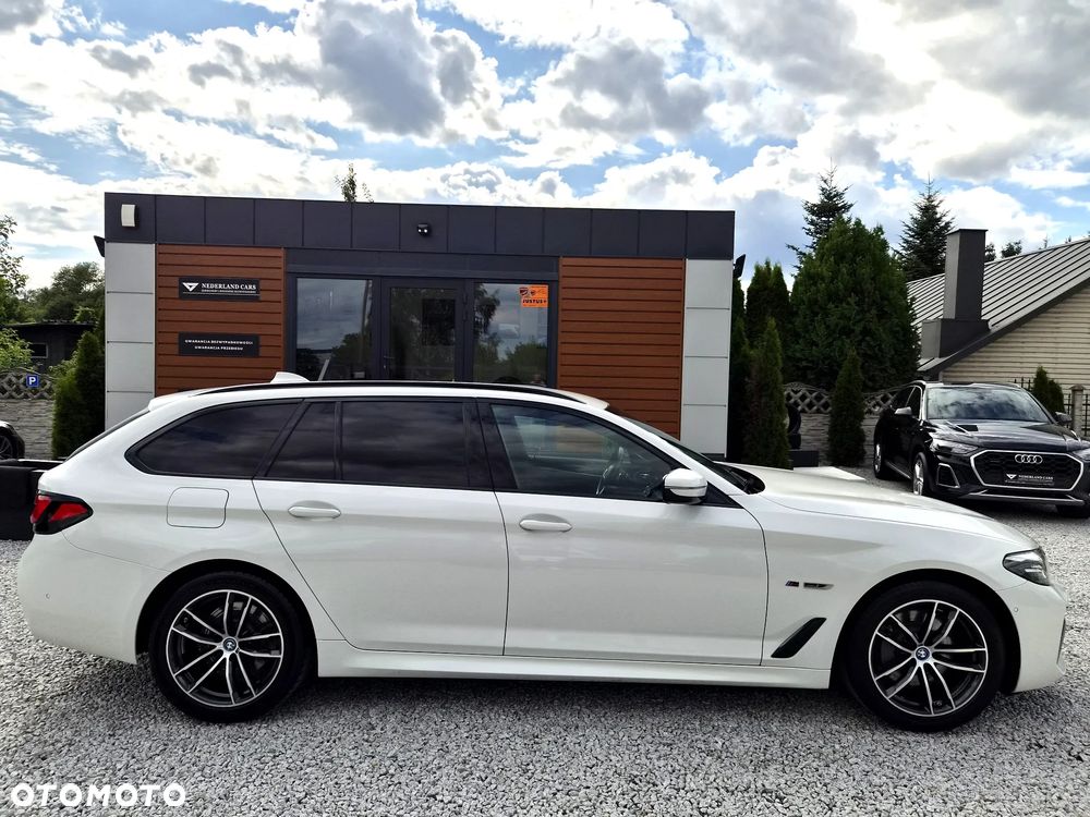 BMW Seria 5 530e xDrive M Sport sport - 31