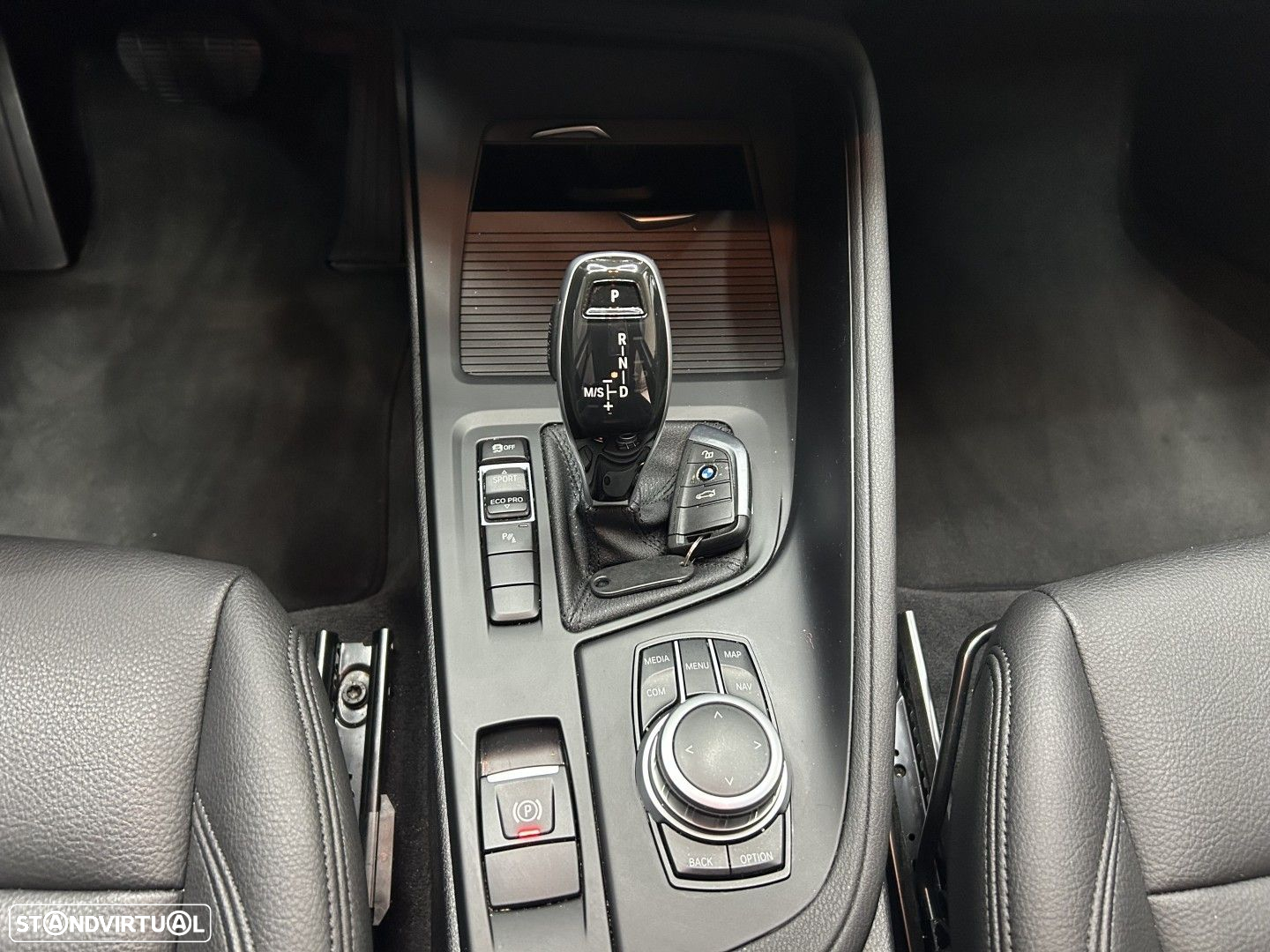 BMW X1 16 d sDrive Advantage Auto - 14