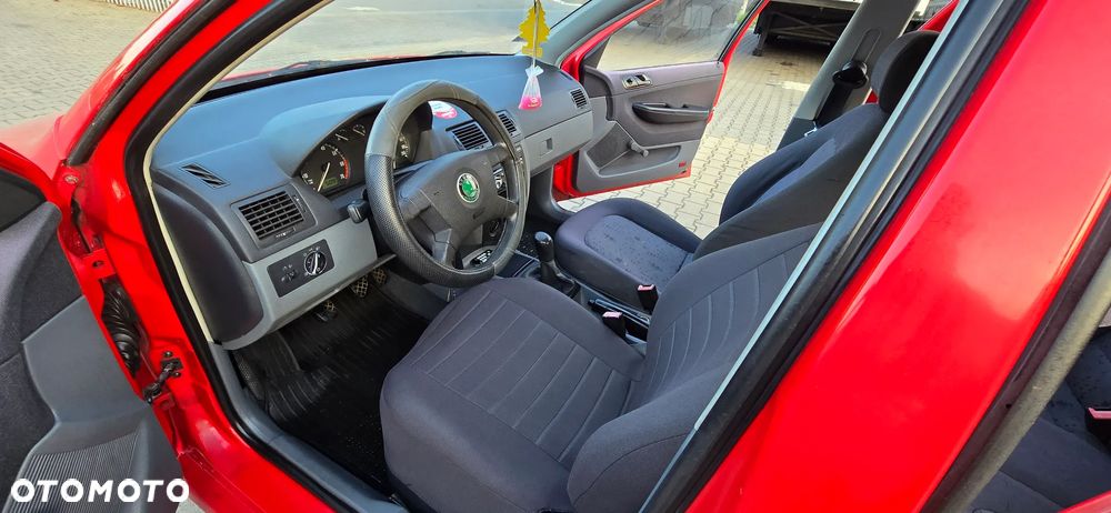 Skoda Fabia - 10
