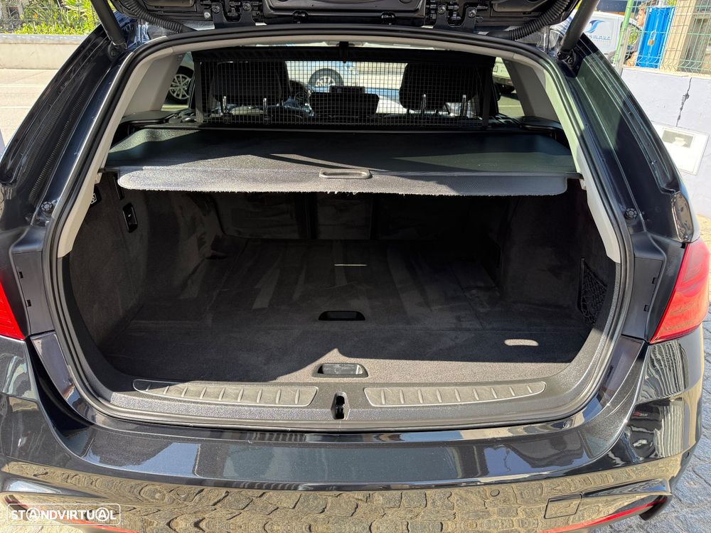 BMW 320 d DPF Touring Aut. Edition Sport - 13