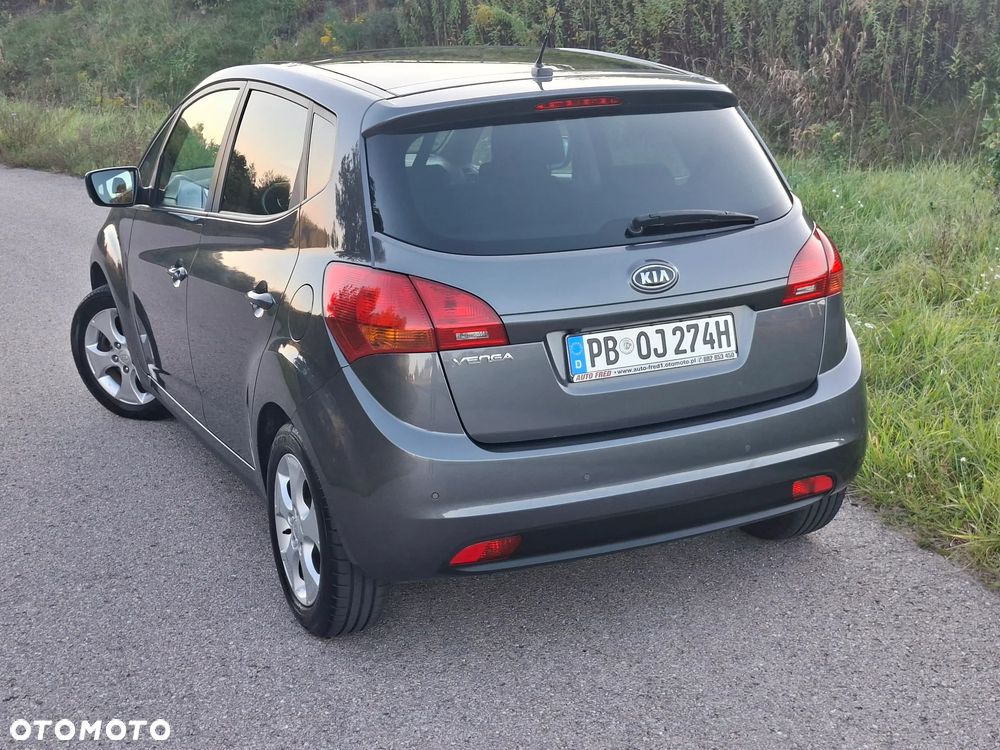 Kia Venga 1.4 CVVT Titanium Collection - 20