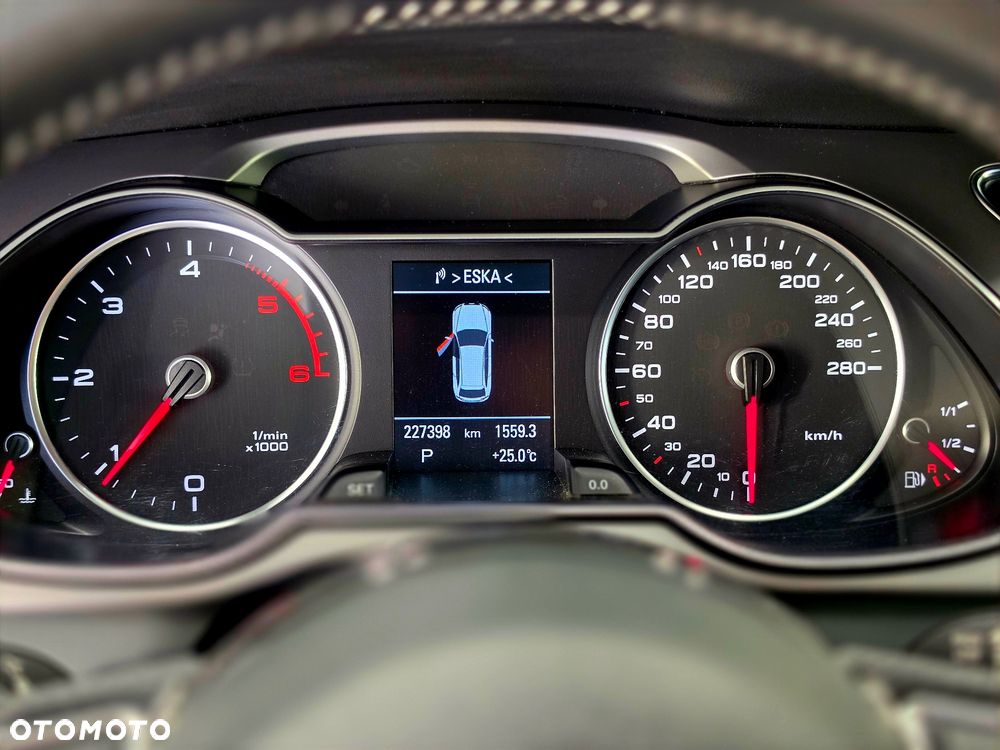 Audi A4 Avant 2.0 TDI Quattro S tronic - 23