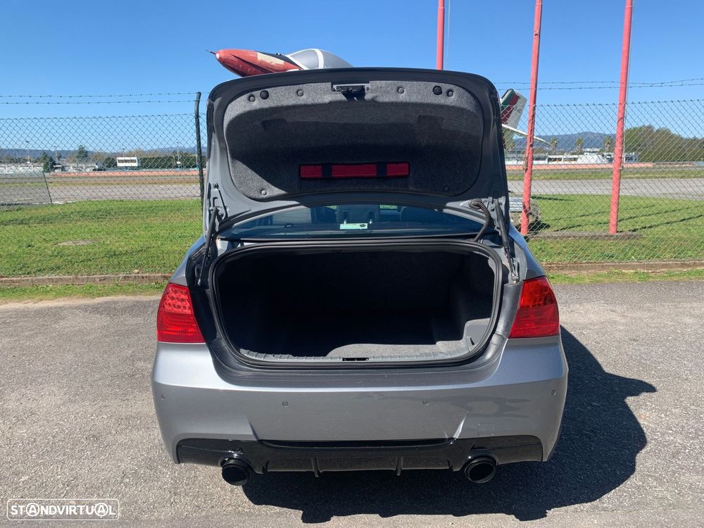 BMW 318 d Pack M - 44