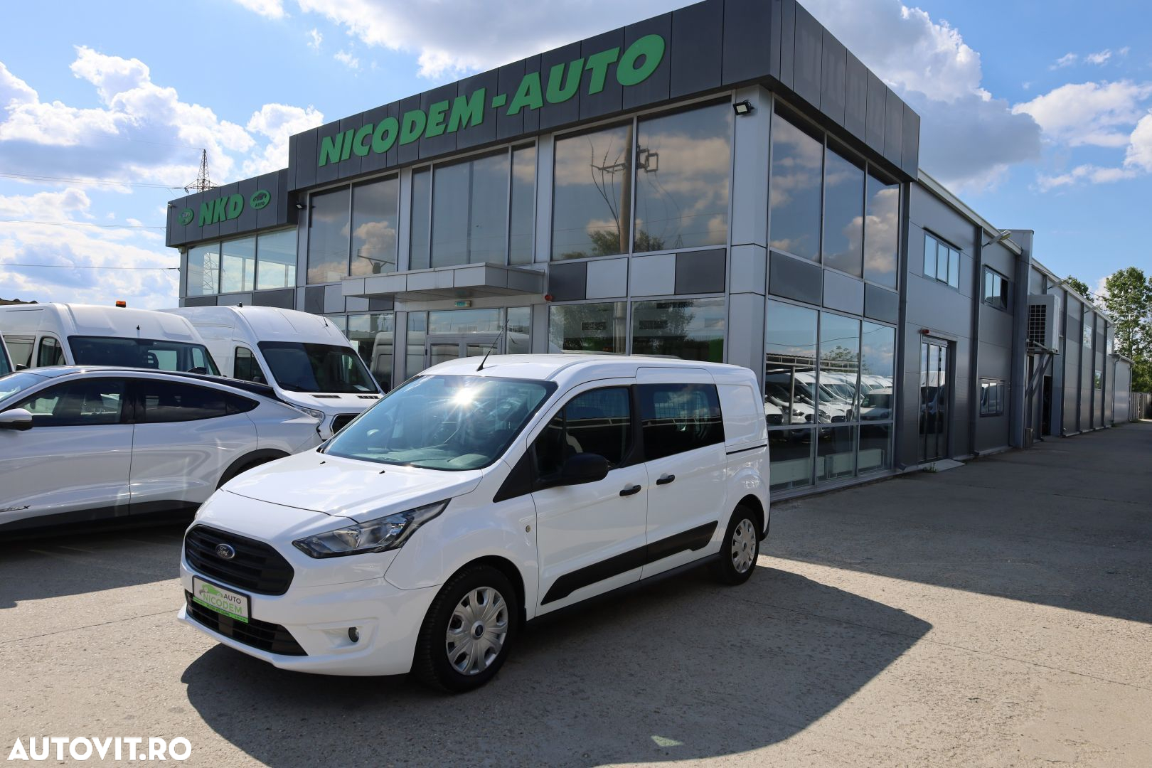 Ford Transit Connect 5 locuri  1.5 tdci - 3