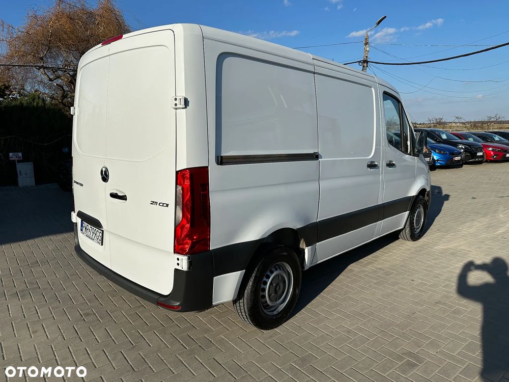 Mercedes-Benz Sprinter - 4