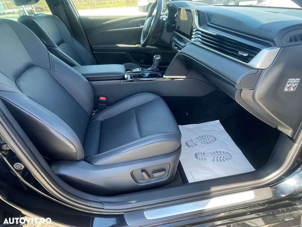 Toyota Camry 2.5 Dynamic - 15