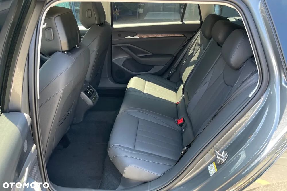 Skoda Superb 2.0 TSI L&K DSG - 19