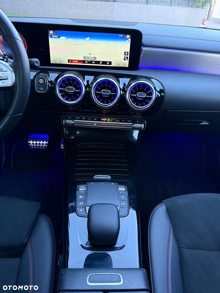 Mercedes-Benz CLA 200 7G-DCT Edition AMG Line - 28