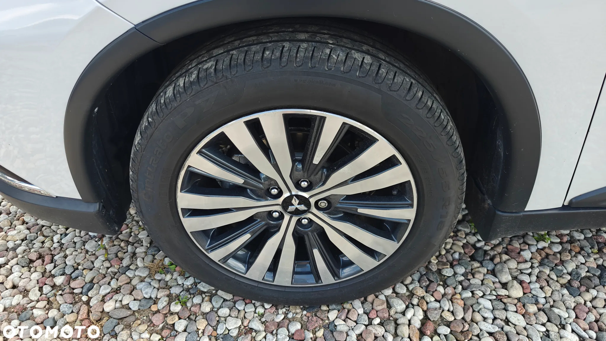 Mitsubishi Outlander 2.4 4WD CVT Instyle - 10