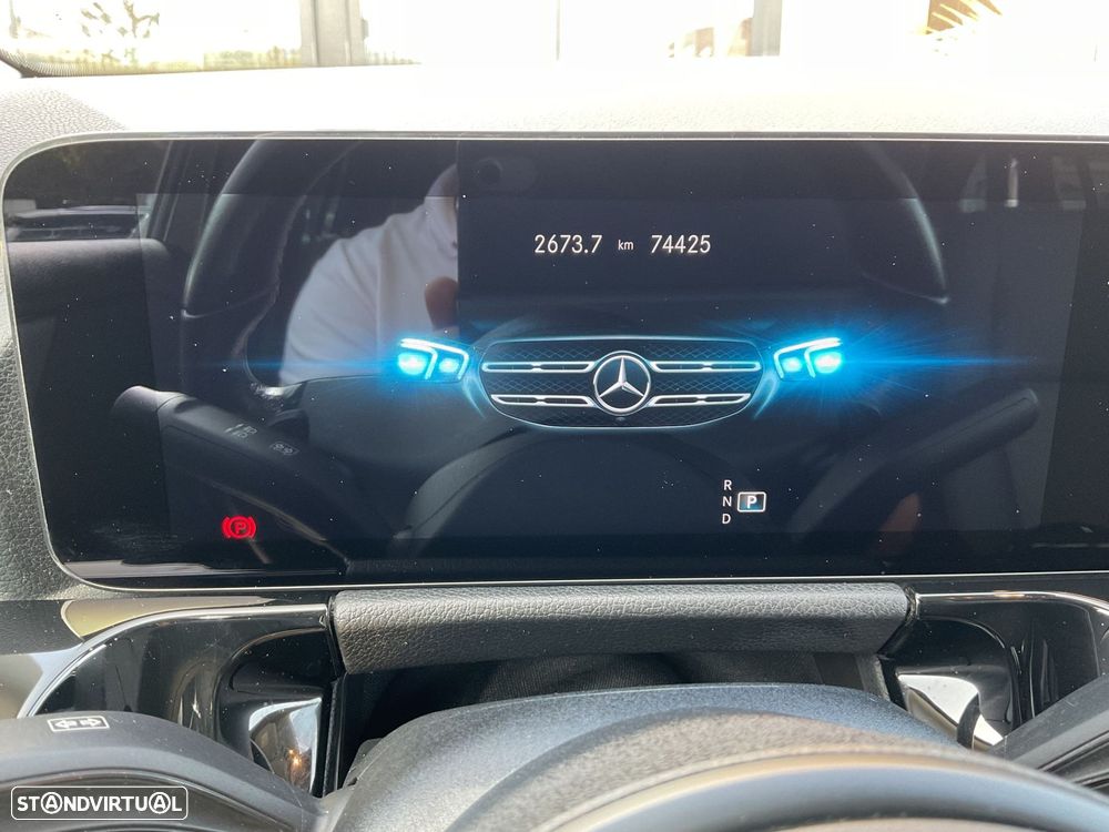 Mercedes-Benz GLA 200 d - 27