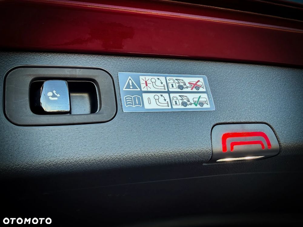 Mercedes-Benz Klasa C 220 d mHEV 4-Matic All-Terrain Avantgarde - 29