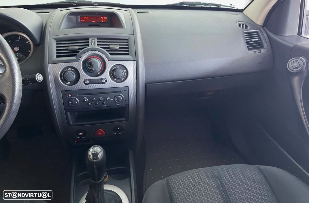 Renault Mégane Break 1.5 dCi Dynamique - 13