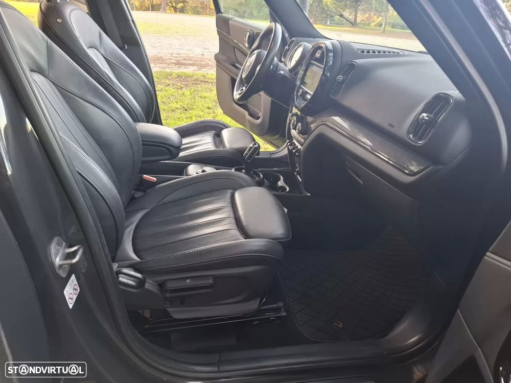 MINI Countryman Cooper SD Auto Desportiva - 19