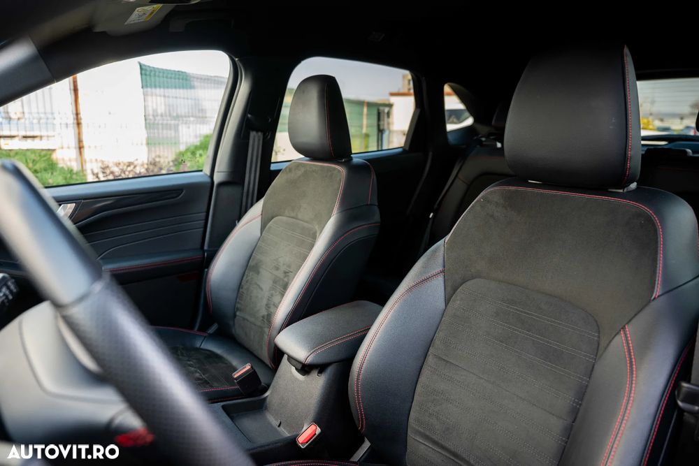 Ford Kuga 2.5 Duratec PHEV ST Line X - 12