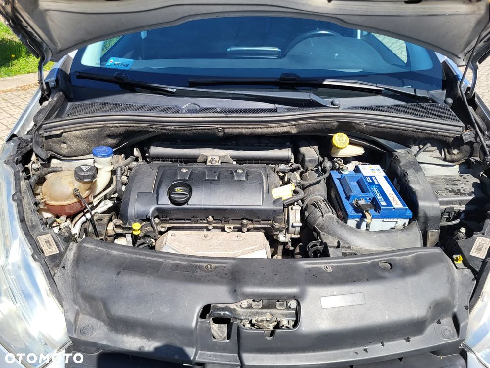 Peugeot 208 1.4 VTi Active - 11