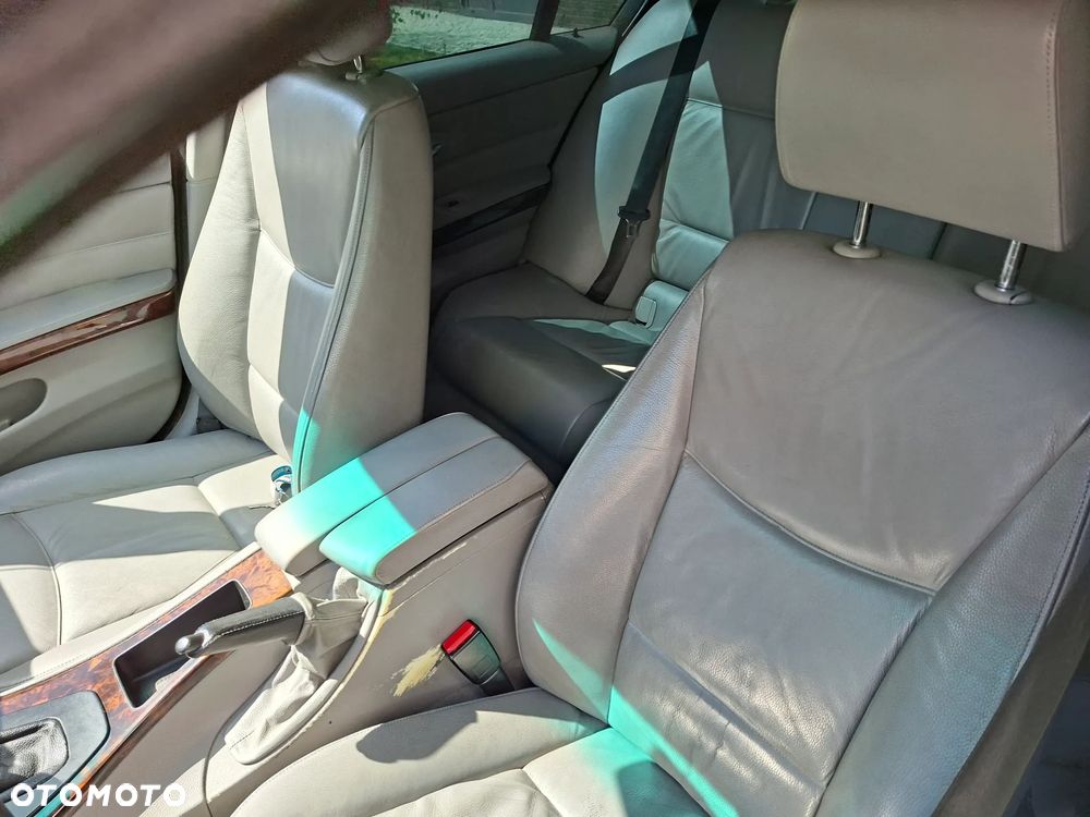 BMW Seria 3 - 16