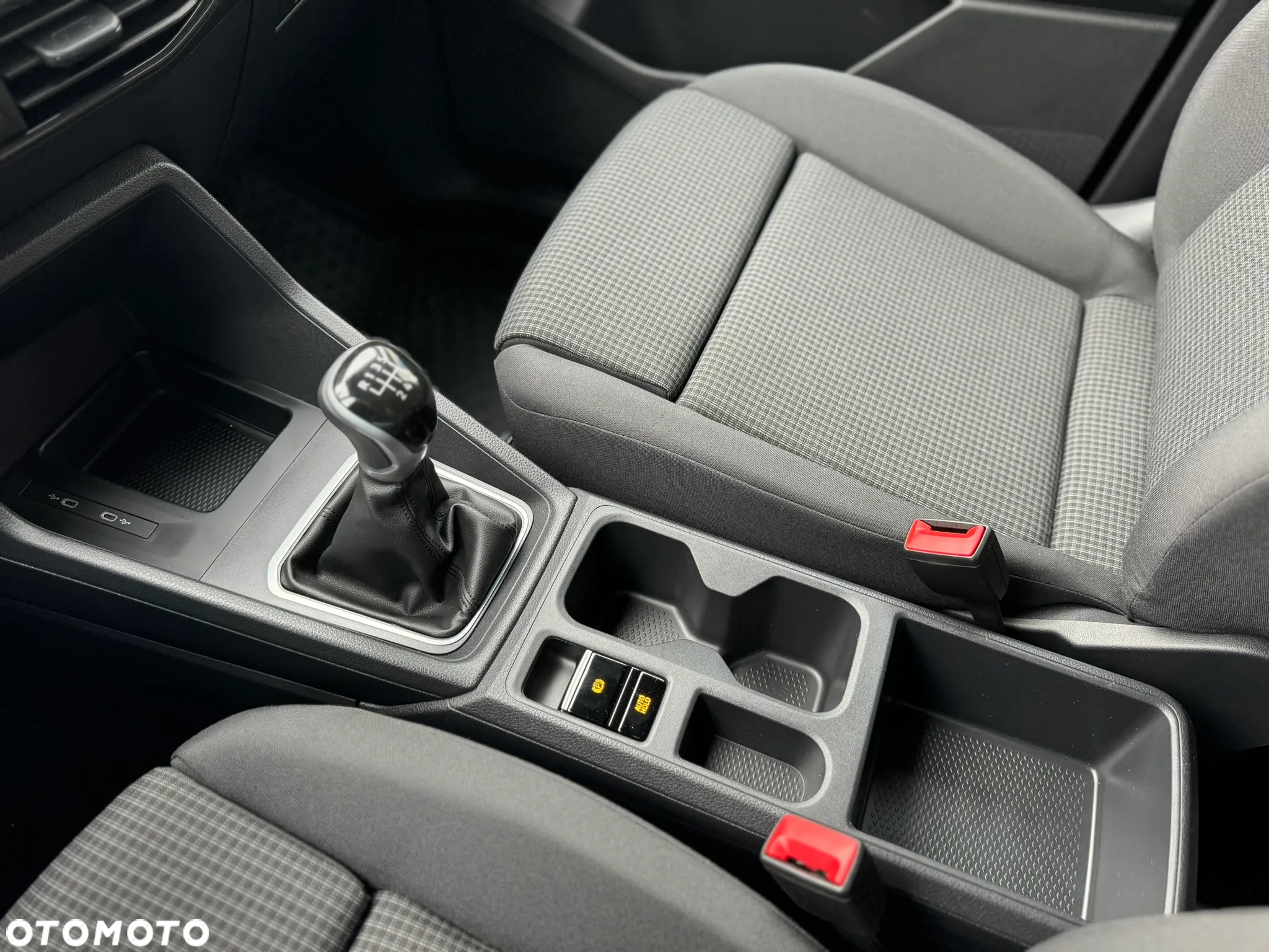 Volkswagen Caddy - 26