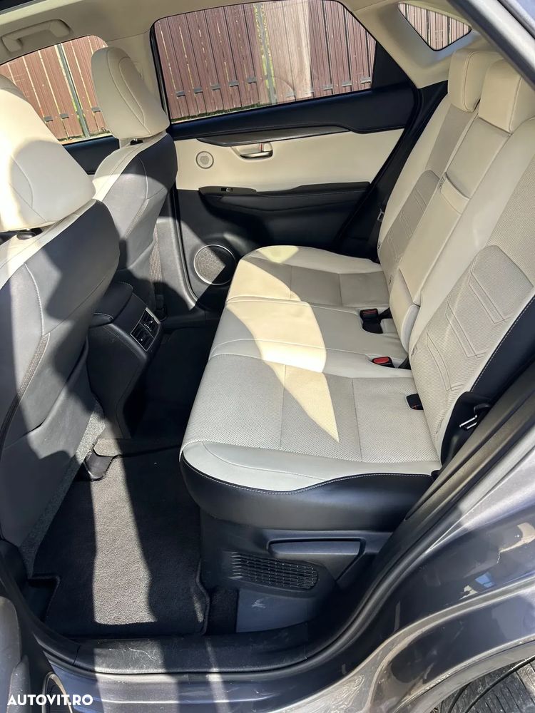 Lexus Seria NX 300h Executive Line - 6