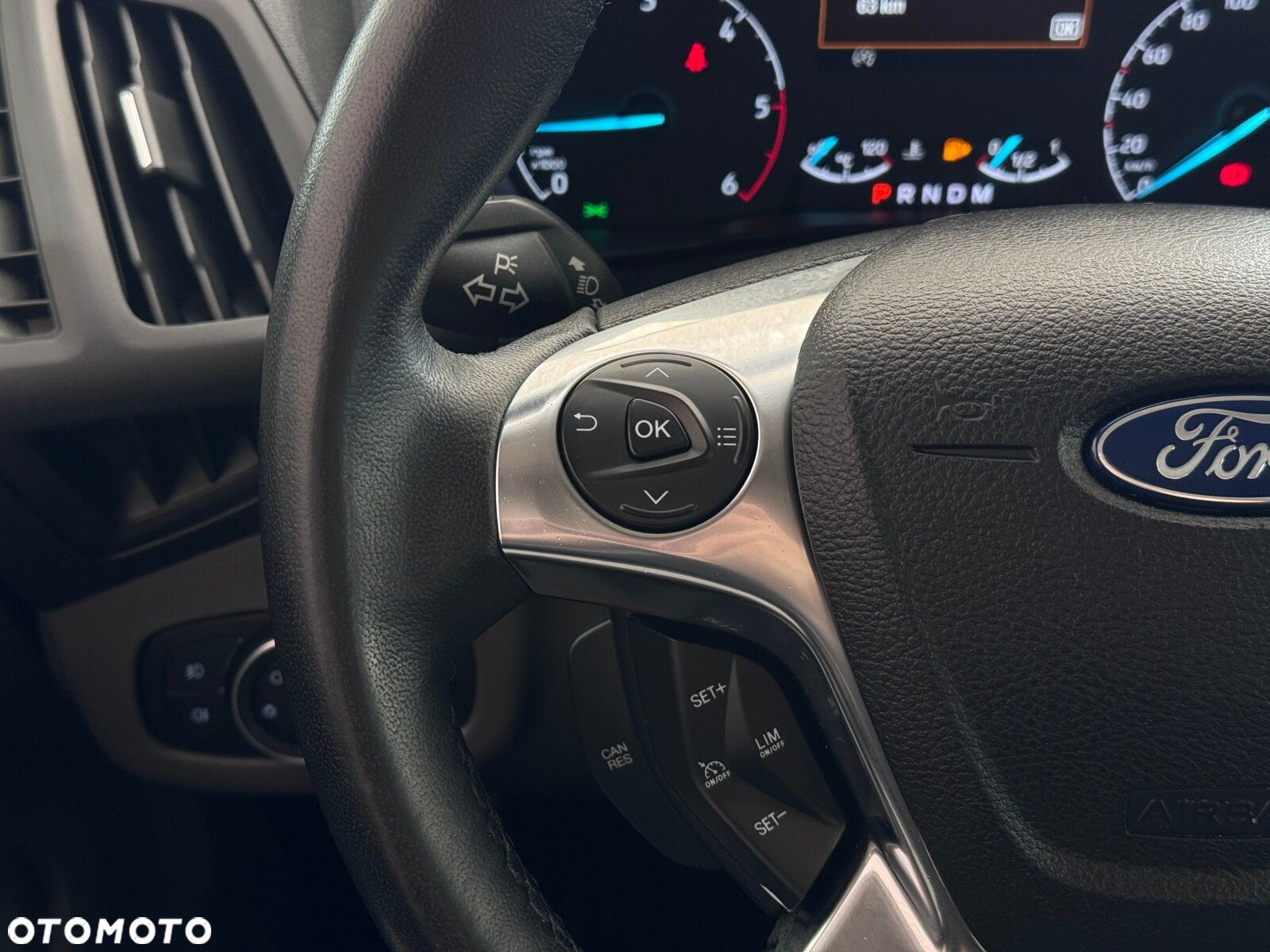 Ford Transit Connect - 23