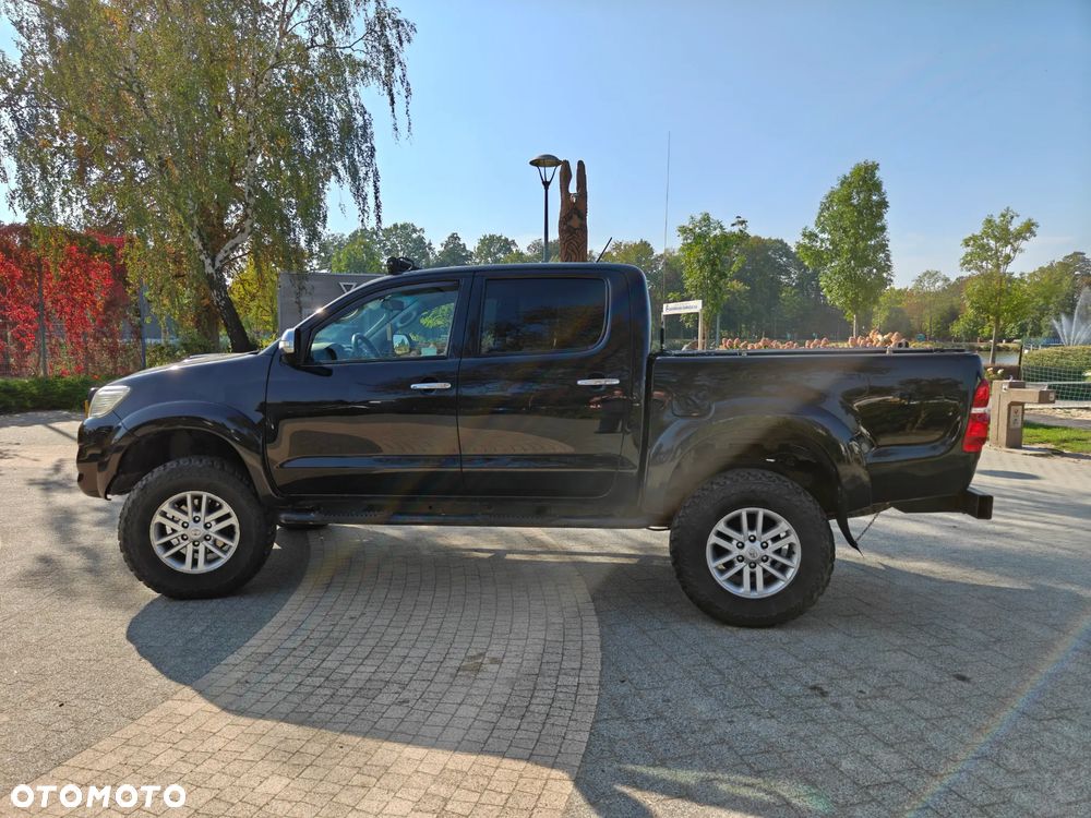 Toyota Hilux - 5