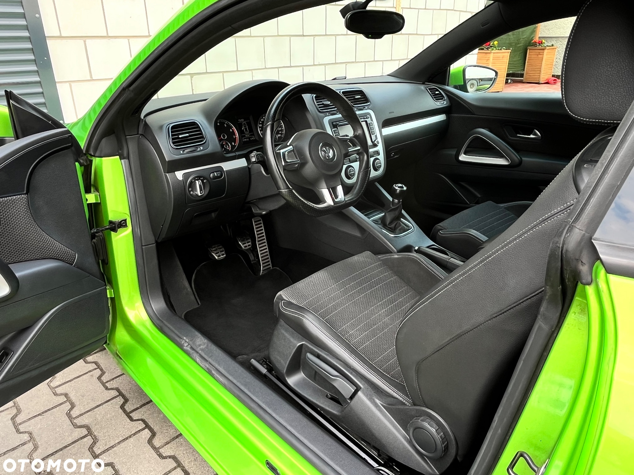 Volkswagen Scirocco 1.4 TSI Perfectline R-Style - 8