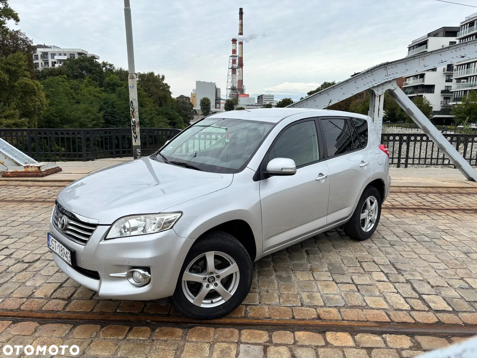 Toyota RAV4 - 2