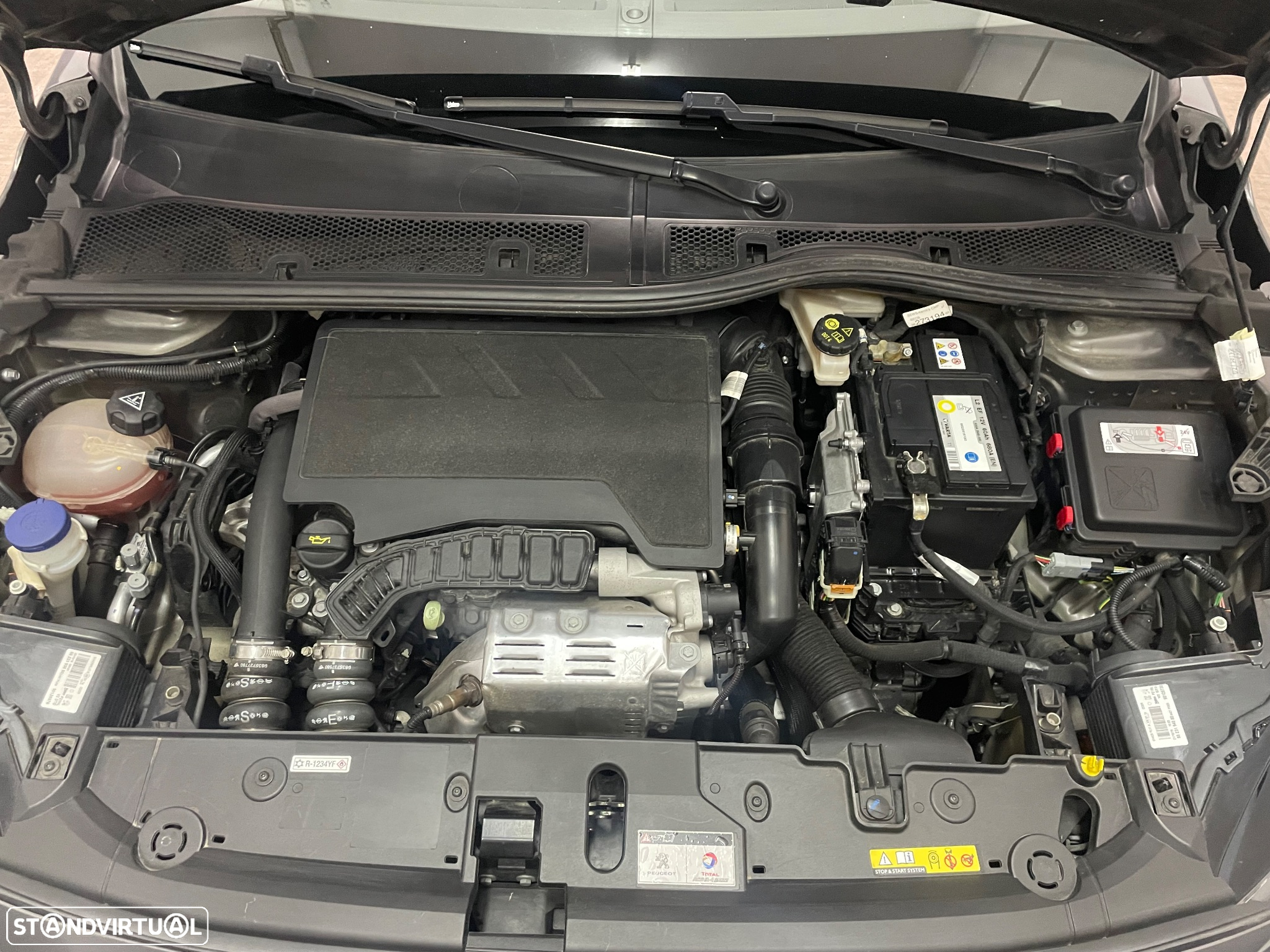 Peugeot 208 PureTech 100 Active - 28