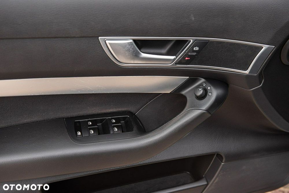 Audi A6 Avant 2.4 - 20