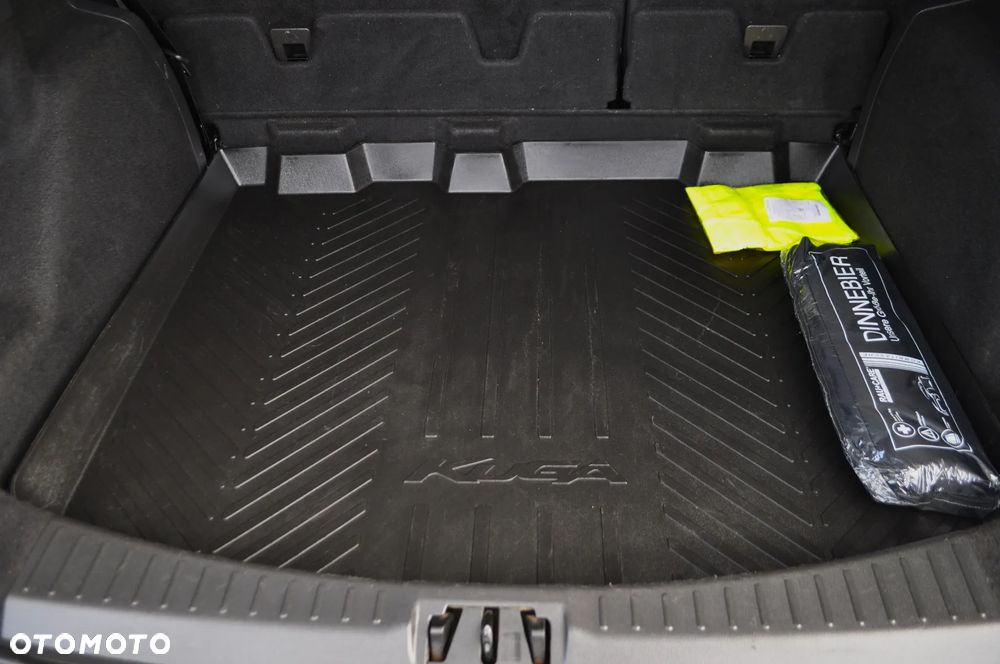 Ford Kuga 2.0 TDCi 4x4 Titanium - 10