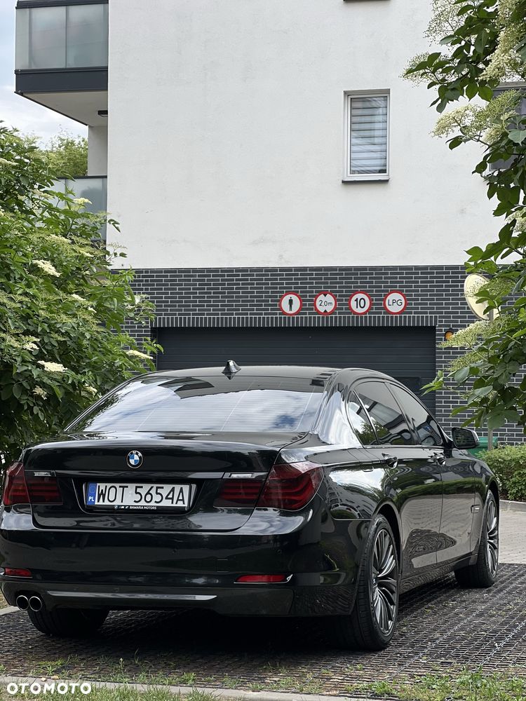 BMW Seria 7 - 5