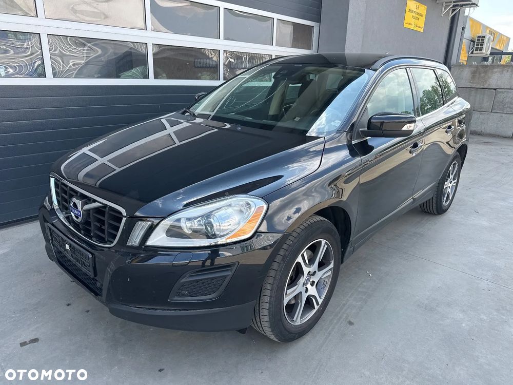 Volvo XC 60 D4 Momentum - 5
