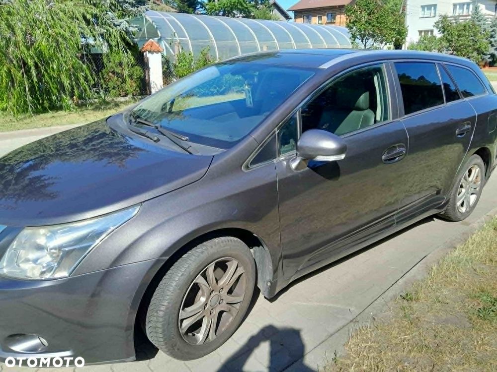 Toyota Avensis 2.0 D-4D - 2