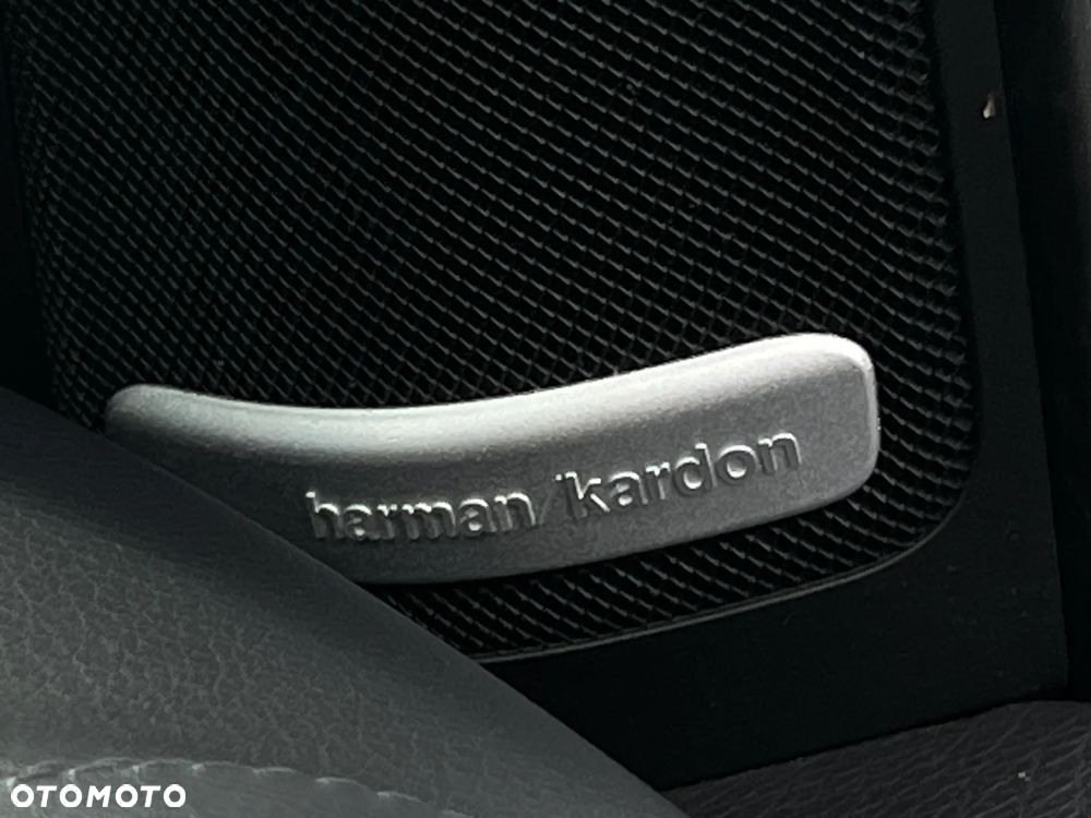 Mercedes-Benz Klasa B 250 4Matic 7G-DCT Edition - 37