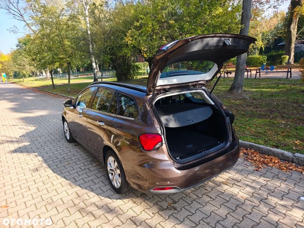 Fiat Tipo 1.4 T-Jet Lounge - 23