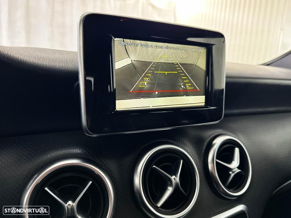 Mercedes-Benz A 180 d Urban - 43