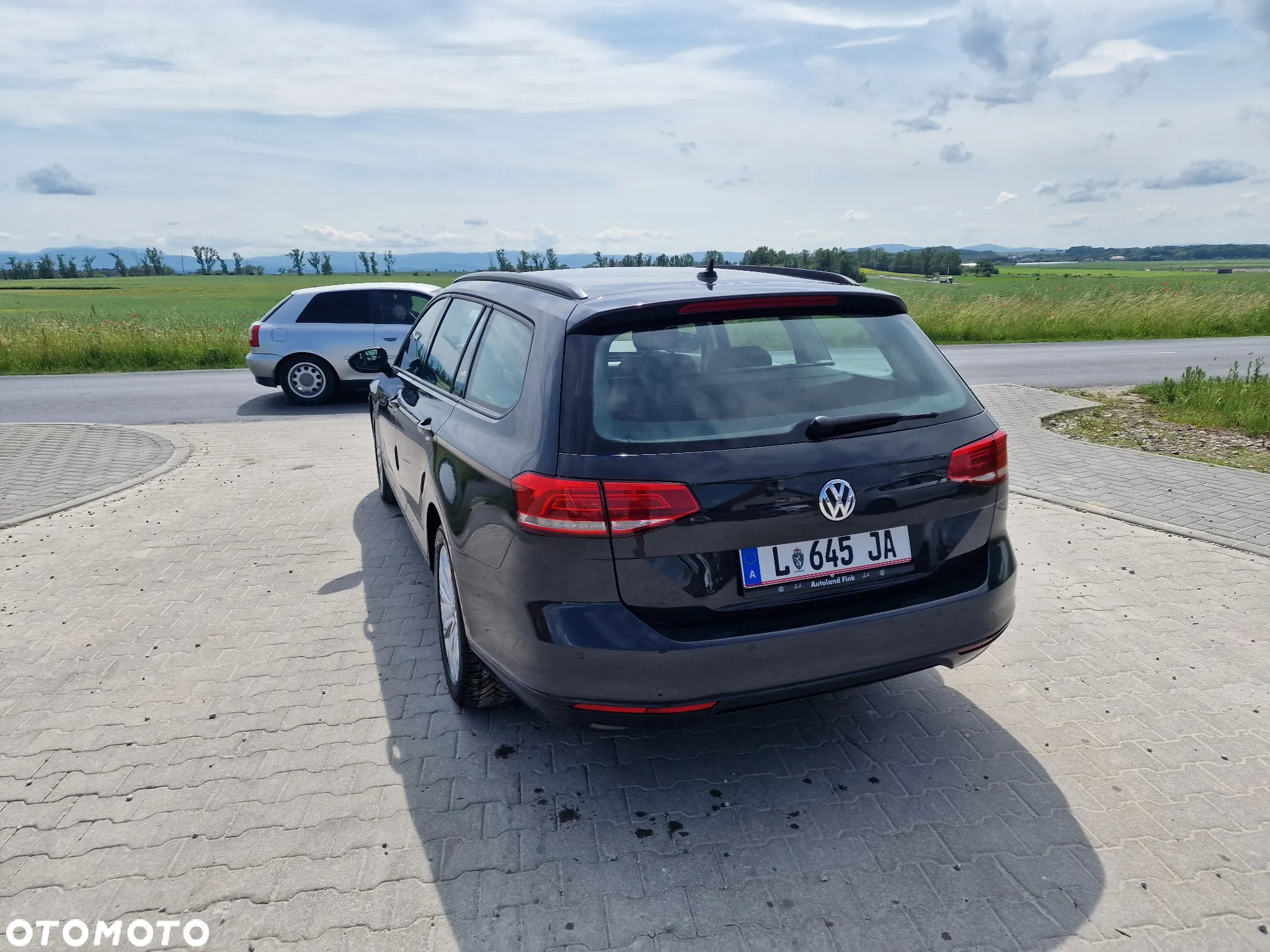 Volkswagen Passat Variant 1.6 TDI (BlueMotion Technology) DSG Comfortline - 14