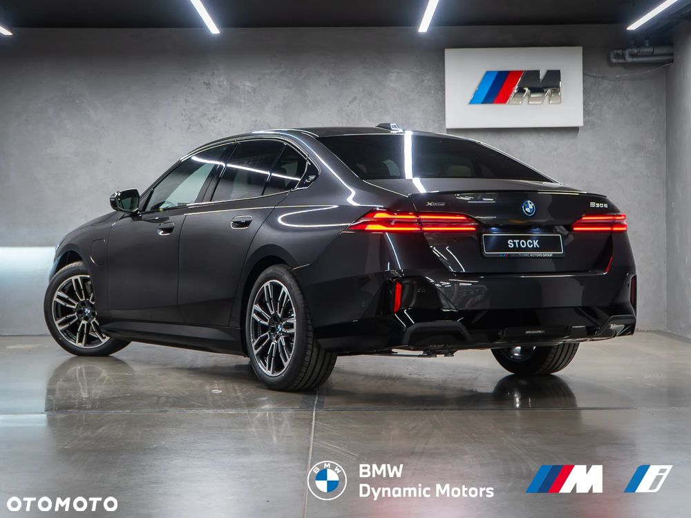 BMW Seria 5 530e xDrive - 6