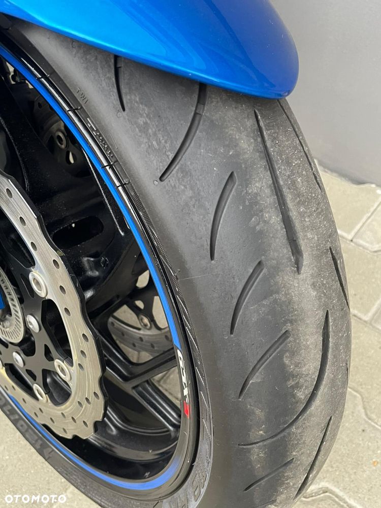 Suzuki GSX - 9