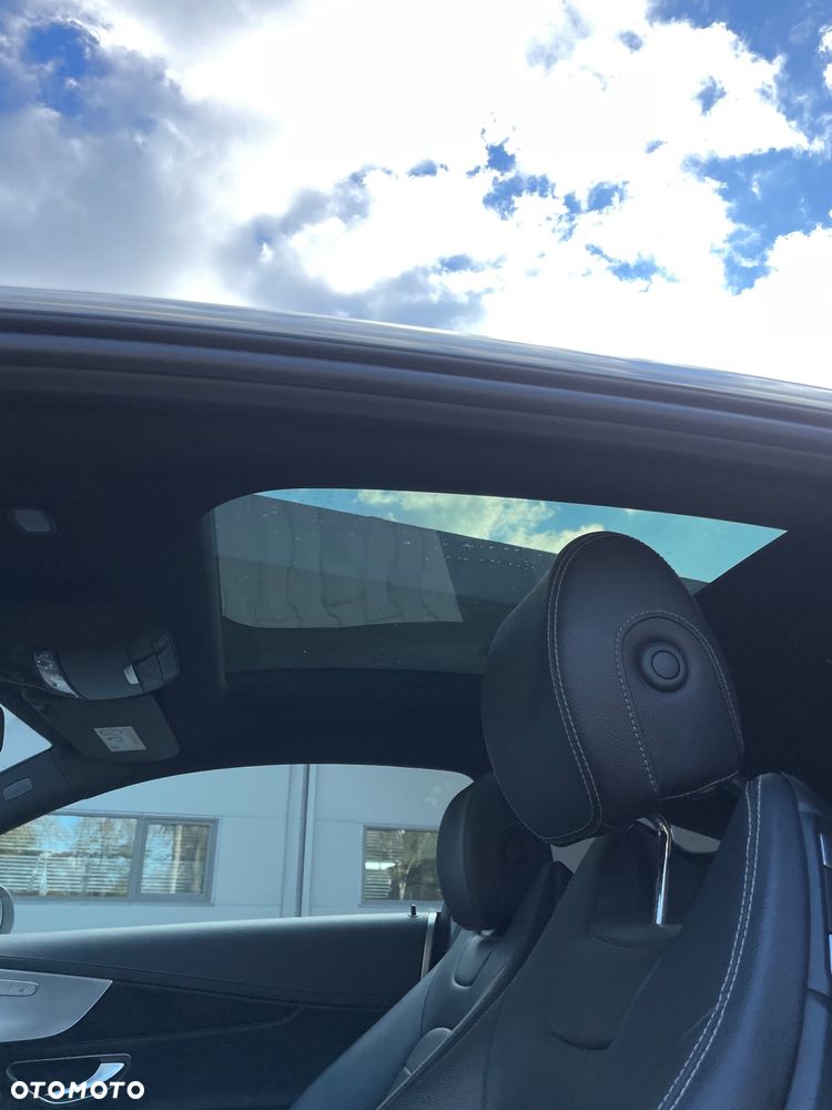 Mercedes-Benz Klasa C 200 4-Matic 9G-Tronic - 8