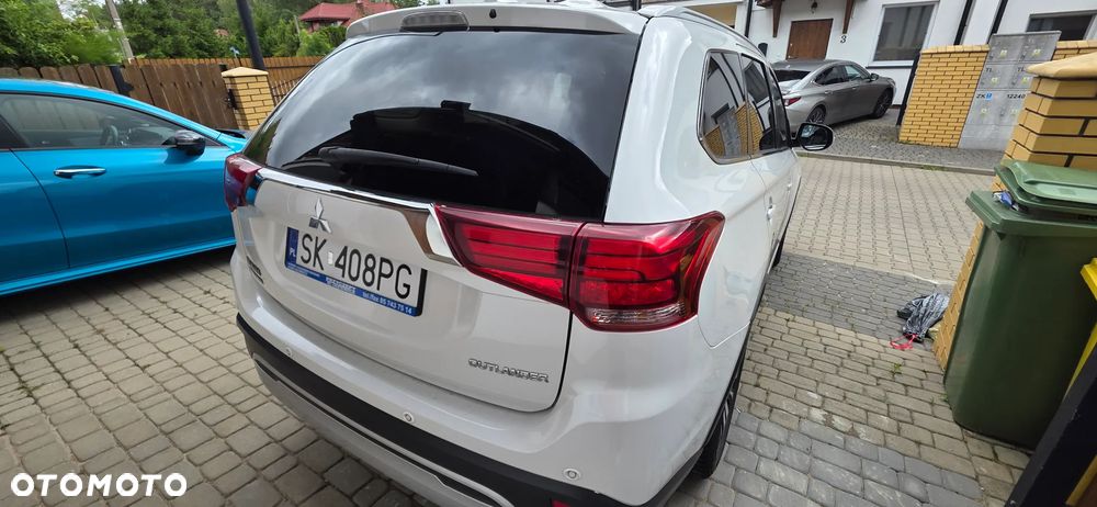 Mitsubishi Outlander 2.0 Instyle SDA 4WD CVT - 10