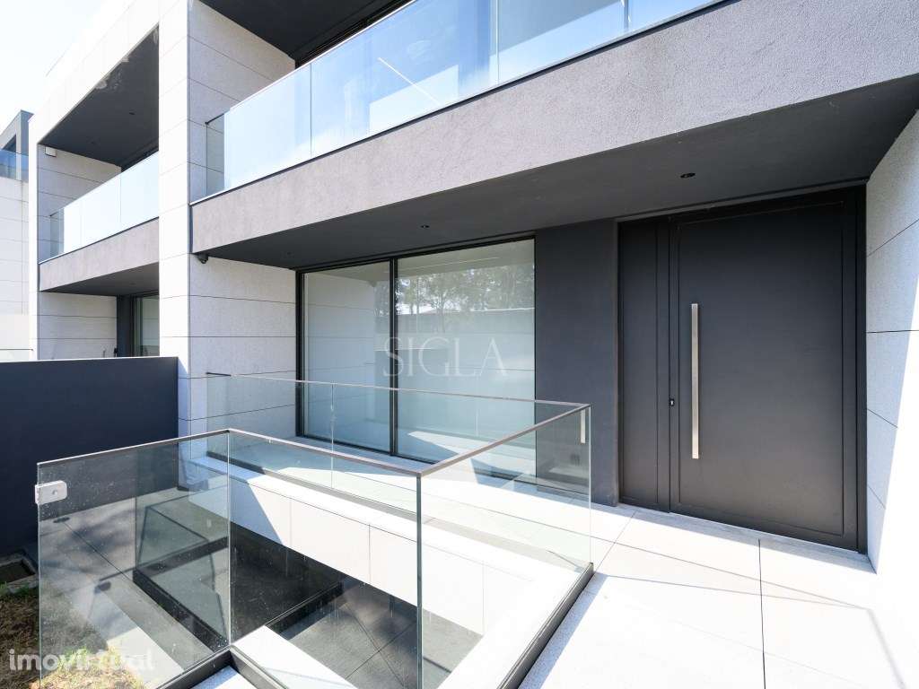 Moradia T4+1, em Canidelo, Vila Nova de Gaia - Grande imagem: 4/45