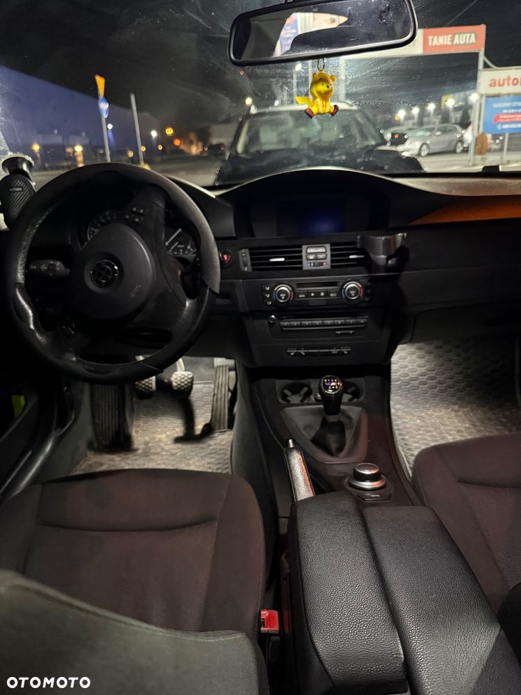 BMW Seria 3 318i - 7