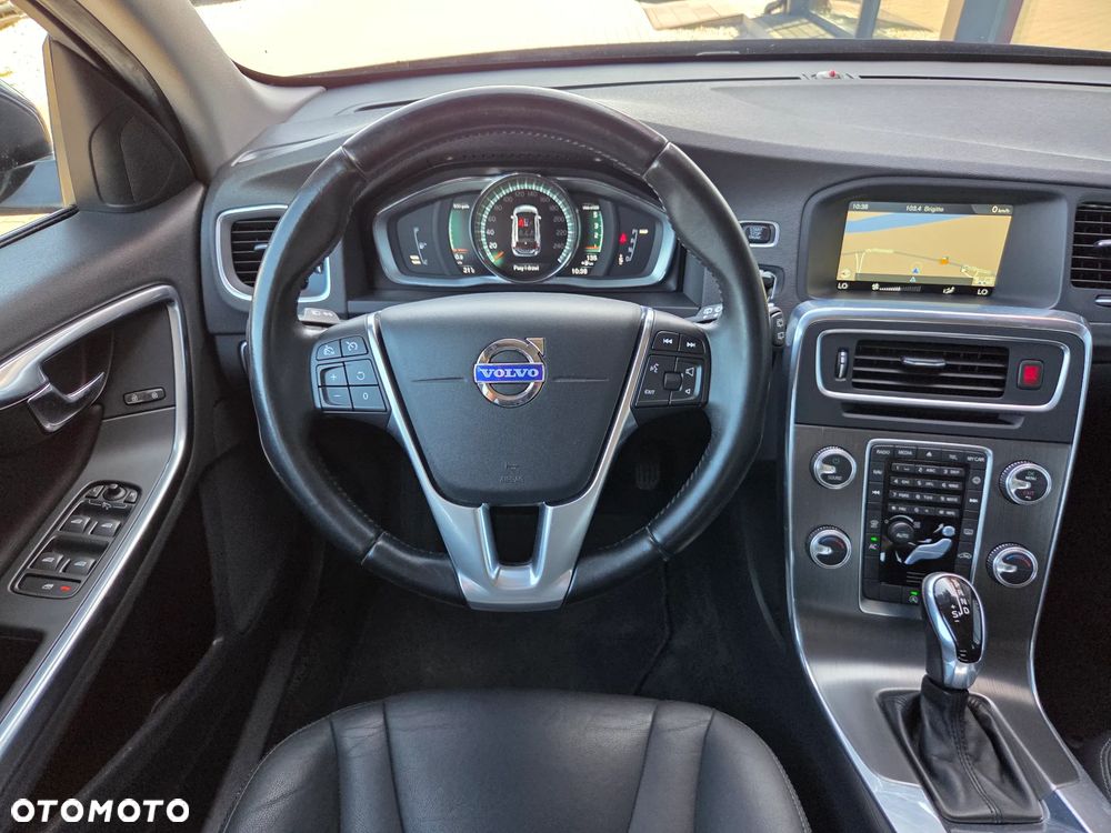 Volvo V60 D3 Geartronic Business Edition - 22