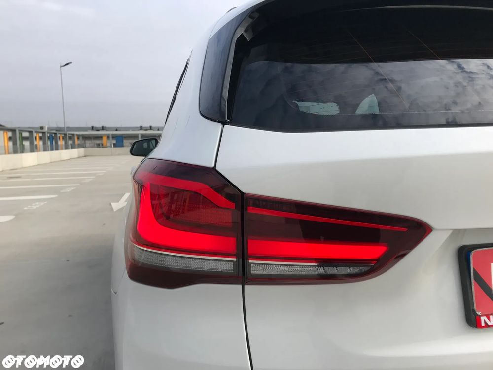 BMW X1 sDrive18i Business Edition - 23