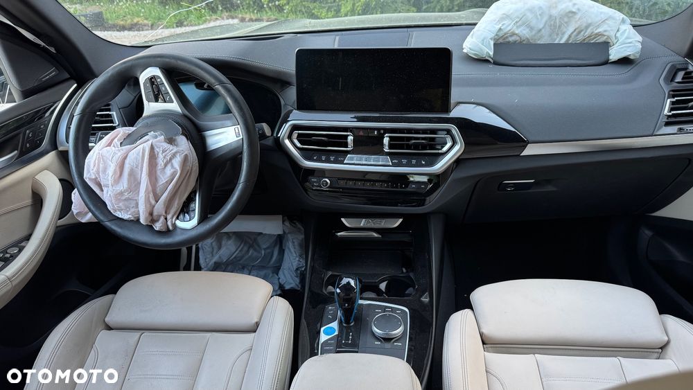 BMW iX3 80kWh Impressive - 10