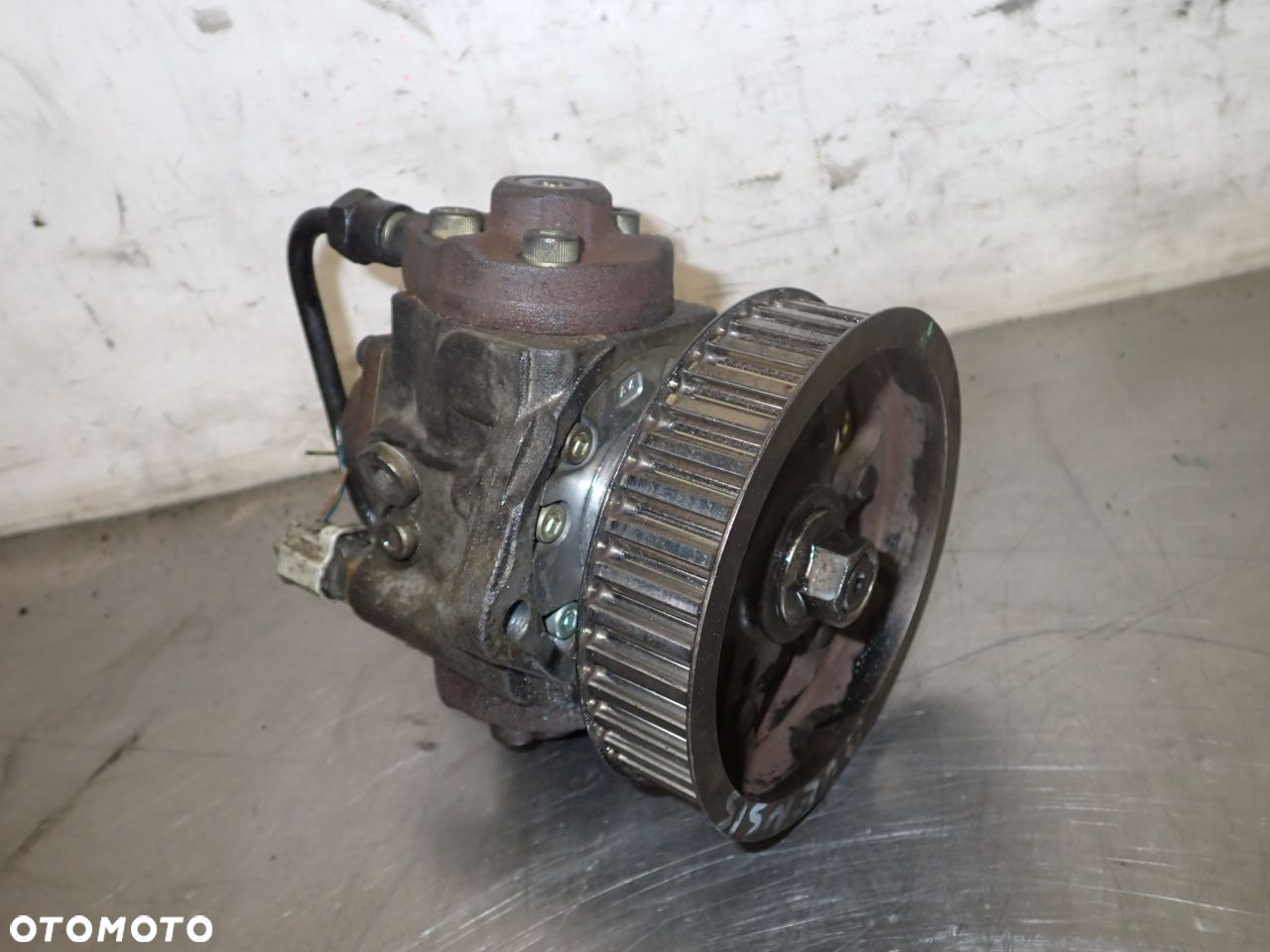 POMPA WTRYSKOWA TOYOTA AVENSIS T25 2.0D4D 22100-0G010 - 2