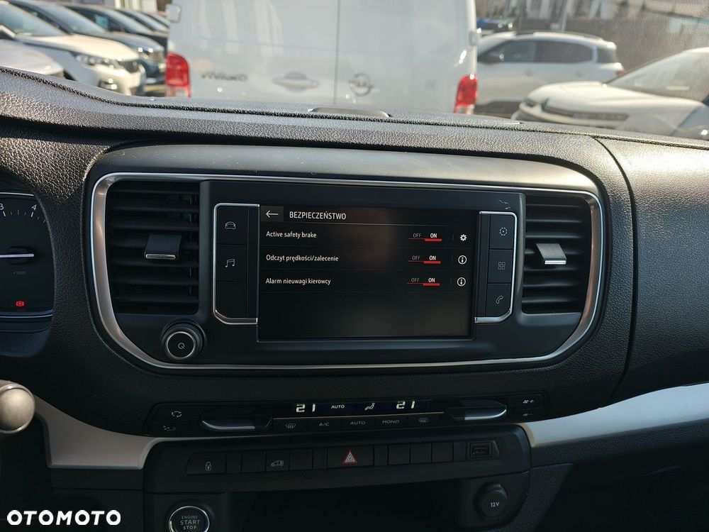 Opel Vivaro - 16