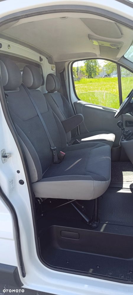 Opel Vivaro - 9