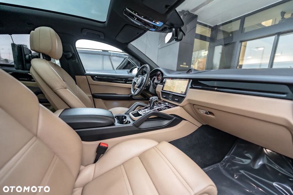 Porsche Cayenne Platinum Edition - 34